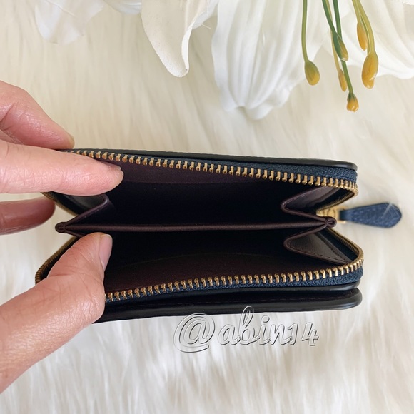 NWT Coach Leather Small Billfold Wallet - Picture 4 of 7